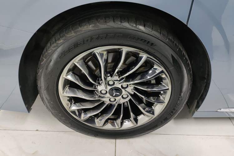 Used VOYAH Dream 2022 Low-Carbon Edition Dream+ Smart Enjoyment Package Right Rear Wheel Hub