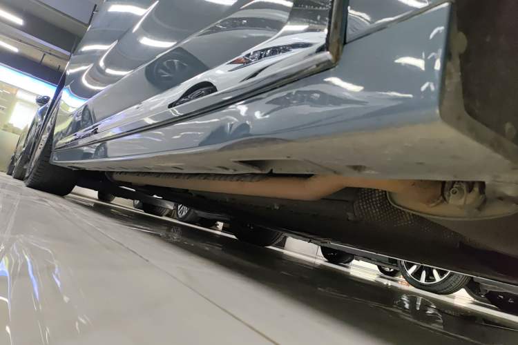 Used VOYAH Dream 2022 Low-Carbon Edition Dream+ Smart Enjoyment Package Right Side Sill