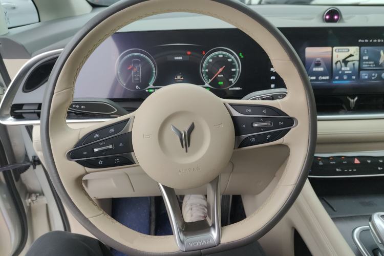 Used VOYAH Dream 2022 0-Carbon Edition Dream+ Smart Enjoyment Package 475 km Steering Wheel