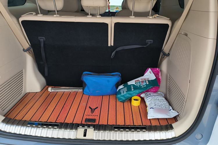 Used VOYAH Dream 2022 Low-Carbon Edition Home Trunk