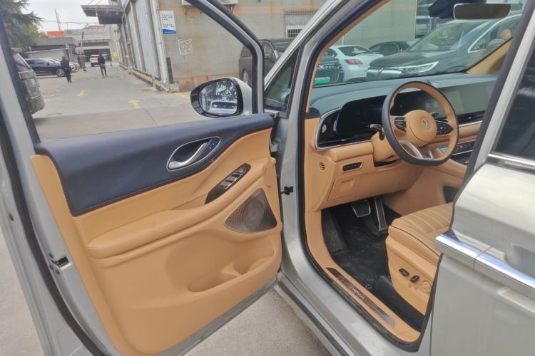 Used VOYAH Dream 2022 0-Carbon Edition Dream+ Smart Enjoyment Package 475 km Driver Seat