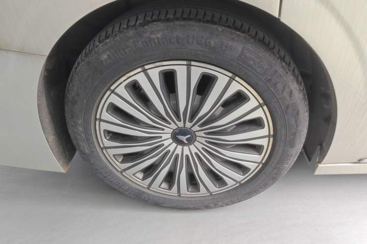 Used VOYAH Dream 2022 0-Carbon Edition Dream+ Smart Enjoyment Package 475 km Exterior 5