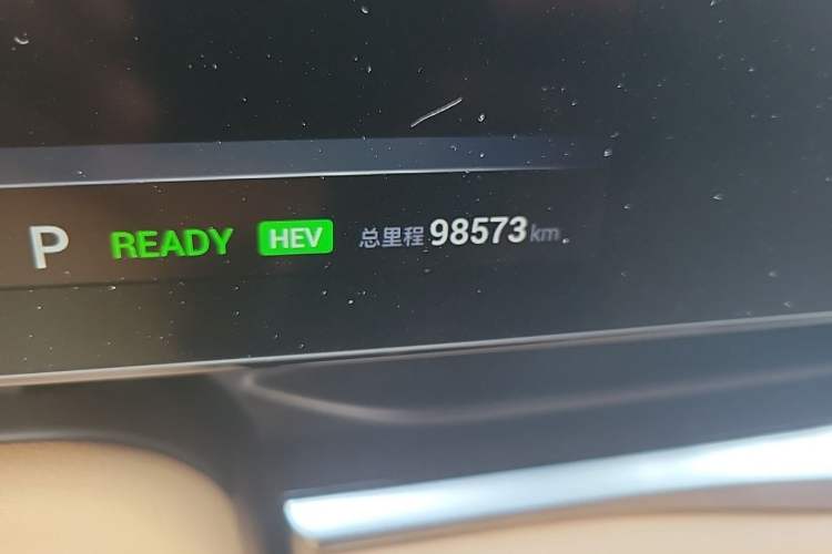 Used VOYAH Dream 2022 Low-Carbon Edition Dream+ Smart Enjoyment Package Odometer Close Up
