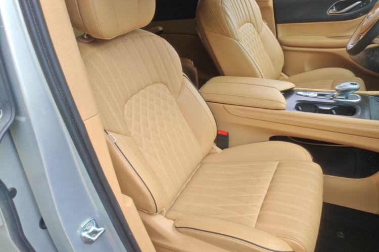 Used VOYAH Dream 2022 0-Carbon Edition Dream+ Smart Enjoyment Package 475 km Right Front Seat