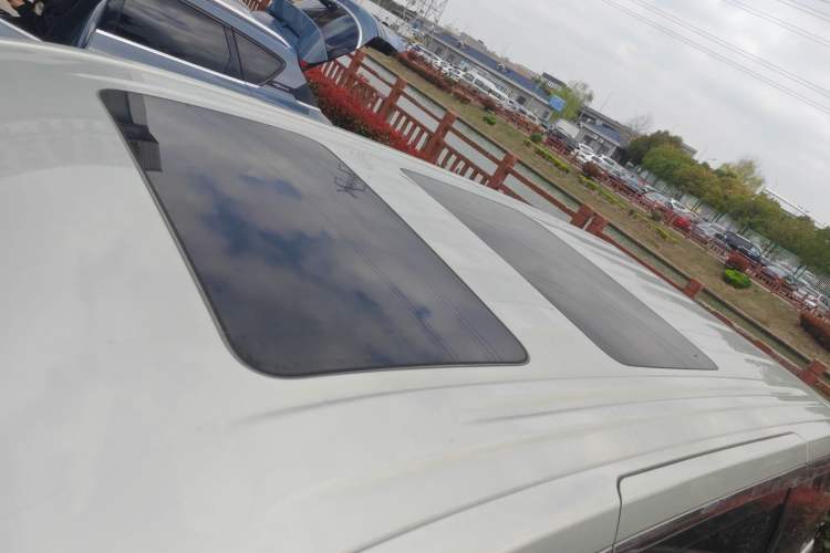 Used VOYAH Dream 2022 0-Carbon Edition Dream+ Smart Enjoyment Package 475 km Roof