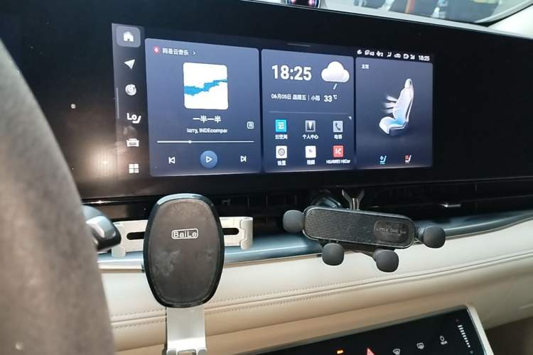 Used VOYAH Dream 2022 Low-Carbon Edition Plus Intelligent Driving Package Audio And AC Panel