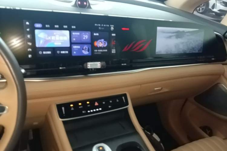 Used VOYAH Dream 2022 Low-Carbon Edition Dream+ Smart Enjoyment Package Audio And AC Panel