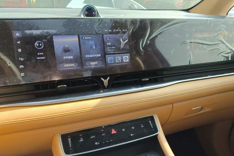 Used VOYAH Dream 2022 Low-Carbon Edition Plus Intelligent Driving Package Audio And AC Panel