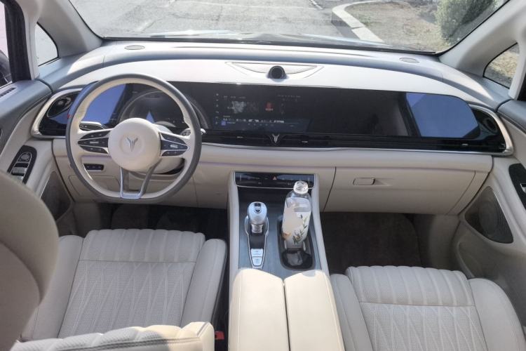 Used VOYAH Dream 2022 Low-Carbon Edition Dream+ Smart Enjoyment Package Center Console