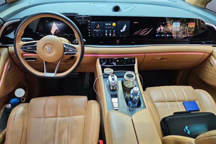 Used VOYAH Dream 2022 0-Emission Version Range of 475 km Center Console