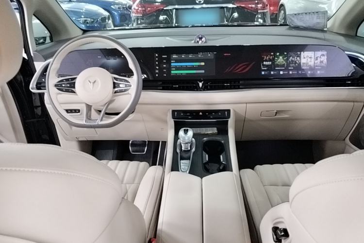 Used VOYAH Dream 2022 Low-Carbon Edition Dream+ Smart Enjoyment Package Center Console