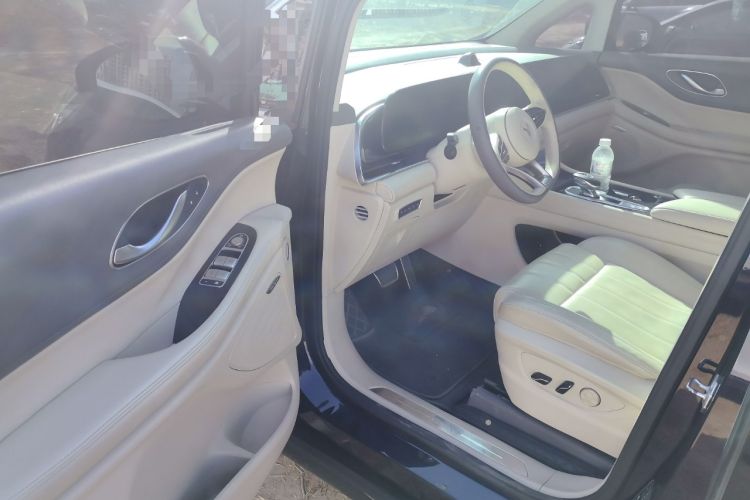 Used VOYAH Dream 2022 0-Emission Version Range of 475 km Driver Seat