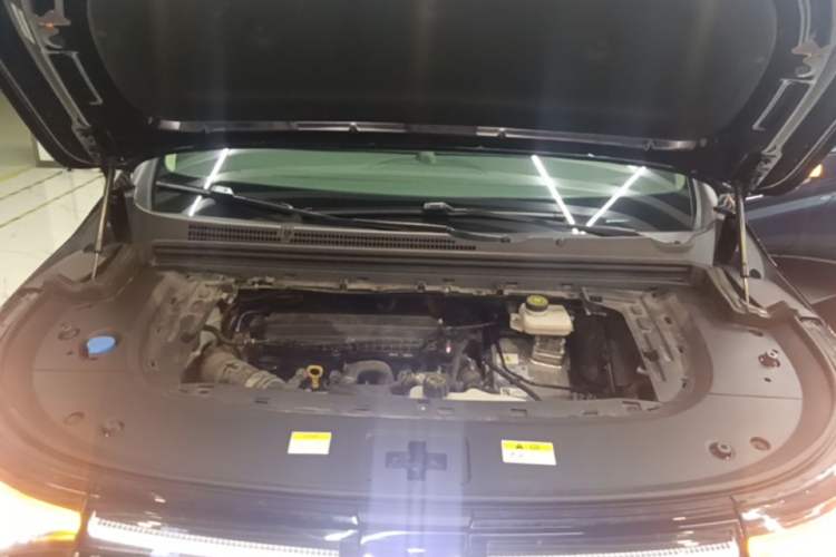 Used VOYAH Dream 2022 Low-Carbon Edition Dream+ Smart Enjoyment Package Engine Bay