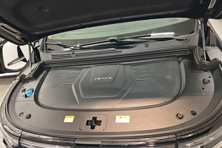 Used VOYAH Dream 2022 Low-Carbon Edition Dream+ Smart Enjoyment Package Engine Bay