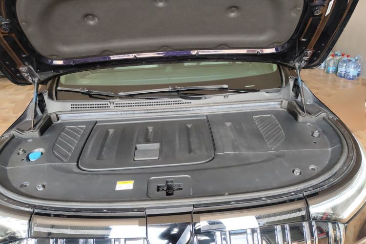Used VOYAH Dream 2022 0-Emission Version Range of 475 km Engine Bay