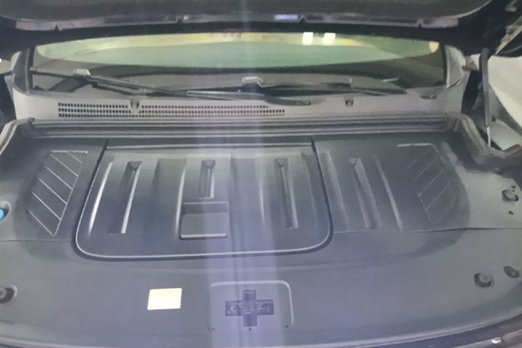 Used VOYAH Dream 2022 0-Emission Edition Dream+ Smart Range Package – 605 km Engine Bay