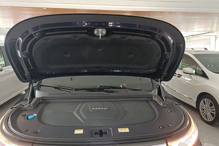 Used VOYAH Dream 2022 Low-Carbon Edition Dream+ Smart Enjoyment Package Engine Bay