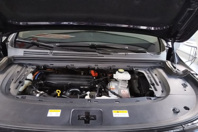 Used VOYAH Dream 2022 0-Emission Version Plus Intelligent Driving Package 475 km Engine Bay