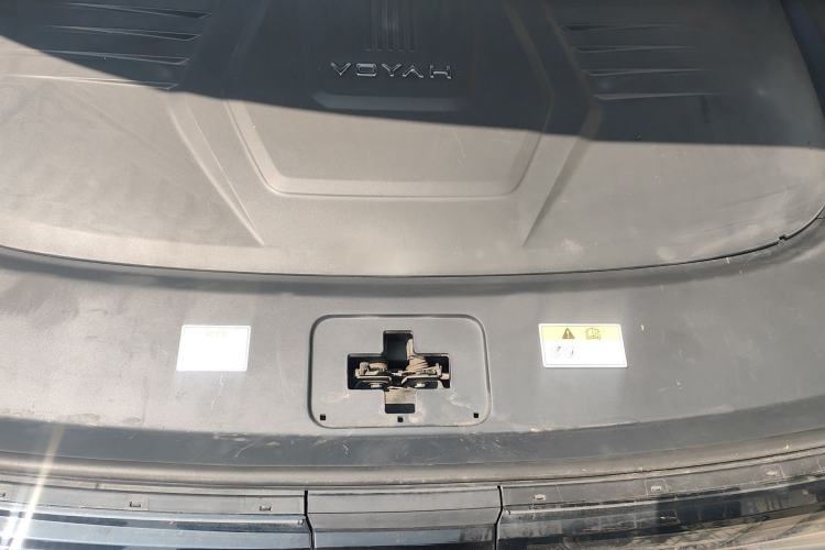 Used VOYAH Dream 2022 Low-Carbon Edition Dream+ Smart Enjoyment Package Engine Bay