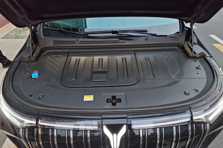 Used VOYAH Dream 2022 0-Emission Version Range of 475 km Engine Bay