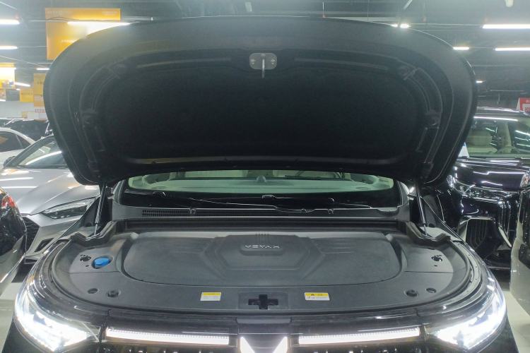 Used VOYAH Dream 2022 Low-Carbon Edition Dream+ Smart Enjoyment Package Engine Bay