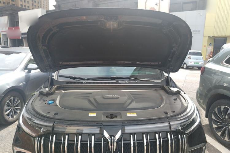 Used VOYAH Dream 2022 Low-Carbon Edition Dream+ Smart Enjoyment Package Engine Bay