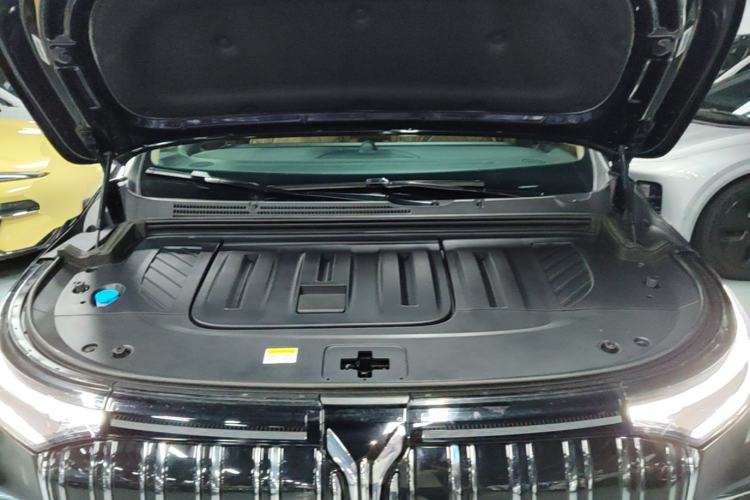 Used VOYAH Dream 2022 0-Emission Edition Dream+ Smart Range Package – 605 km Engine Bay