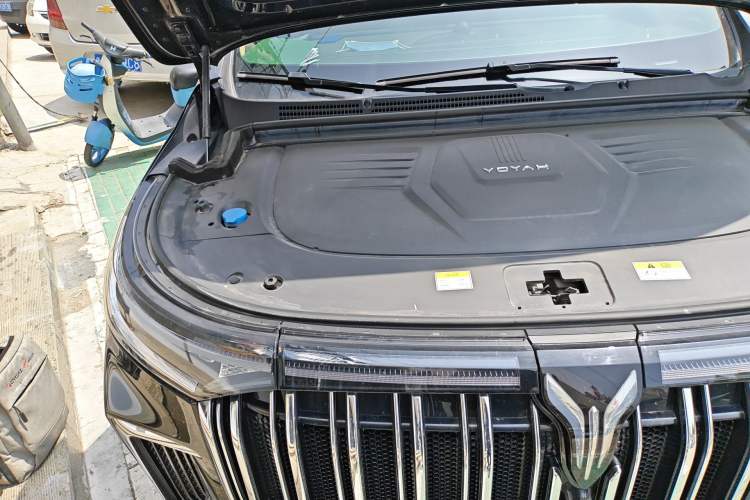 Used VOYAH Dream 2022 Low-Carbon Edition Plus Intelligent Driving Package Engine Bay Right