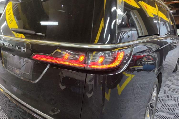Used VOYAH Dream 2022 Low-Carbon Edition Dream+ Smart Enjoyment Package Exterior 3