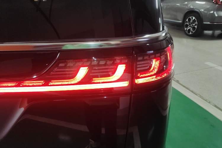 Used VOYAH Dream 2022 Low-Carbon Edition Home Exterior 3