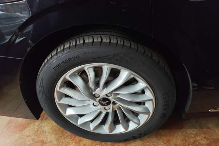 Used VOYAH Dream 2022 Zero-Carbon Edition Plus Intelligent Driving & Range Package—605 km Exterior 5