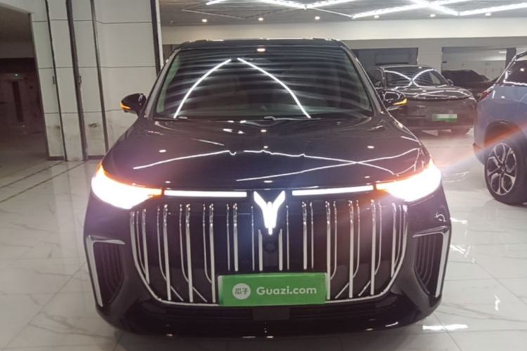 Used VOYAH Dream 2022 Low-Carbon Edition Dream+ Smart Enjoyment Package Front