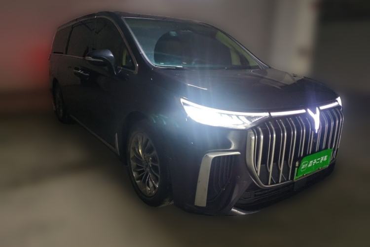 Used VOYAH Dream 2022 Low-Carbon Edition Dream+ Smart Enjoyment Package Front Right 45 Deg
