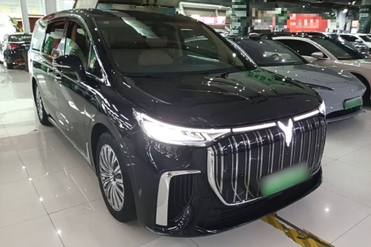 Used VOYAH Dream 2022 0-Emission Edition Dream+ Smart Range Package – 605 km Front Right 45 Deg