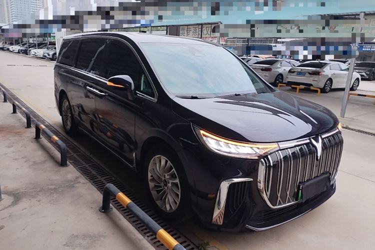 Used VOYAH Dream 2022 Low-Carbon Edition Plus Intelligent Driving Package Front Right 45 Deg