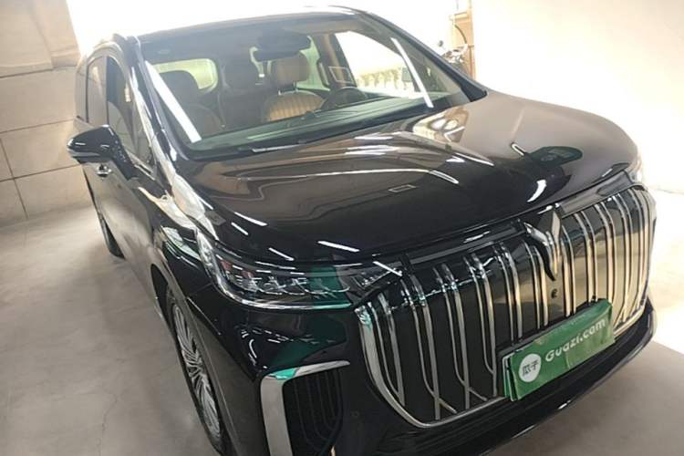 Used VOYAH Dream 2022 0-Carbon Edition Dream+ Smart Enjoyment Package 475 km Front Right 45 Deg