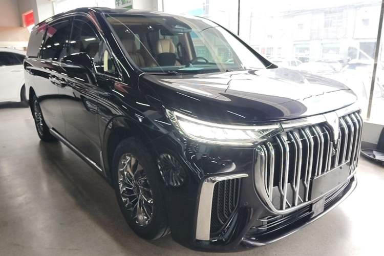 Used VOYAH Dream 2022 Low-Carbon Edition Dream+ Smart Enjoyment Package Front Right 45 Deg
