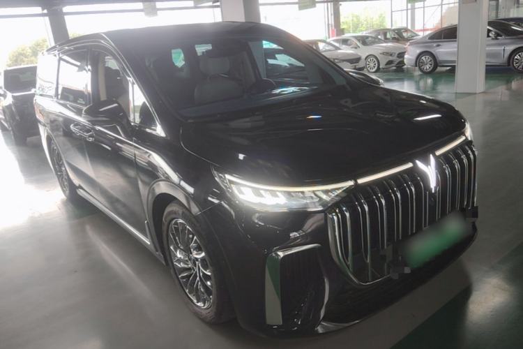 Used VOYAH Dream 2022 Low-Carbon Edition Dream+ Smart Enjoyment Package Front Right 45 Deg