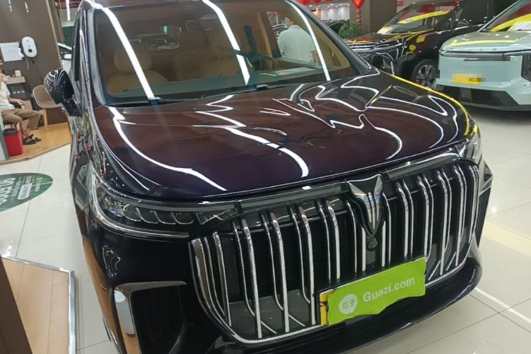 Used VOYAH Dream 2022 Low-Carbon Edition Plus Intelligent Driving Package Front Right 45 Deg
