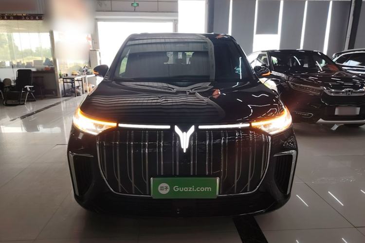 Used VOYAH Dream 2022 0-Emission Version Plus Intelligent Driving Package 475 km Front
