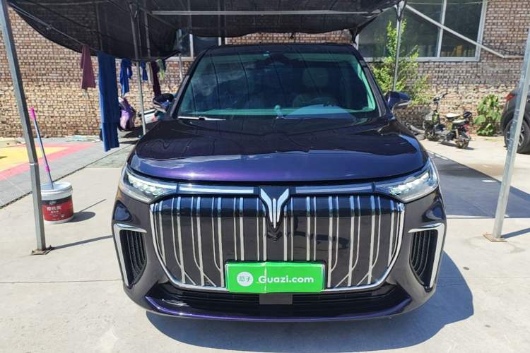 Used VOYAH Dream 2022 0-Emission Version Plus Intelligent Driving Package 475 km Front