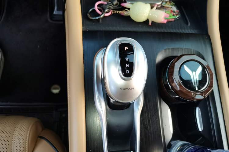 Used VOYAH Dream 2022 Low-Carbon Edition Dream+ Smart Enjoyment Package Gear Lever