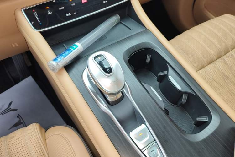 Used VOYAH Dream 2022 Low-Carbon Edition Dream+ Smart Enjoyment Package Gear Lever
