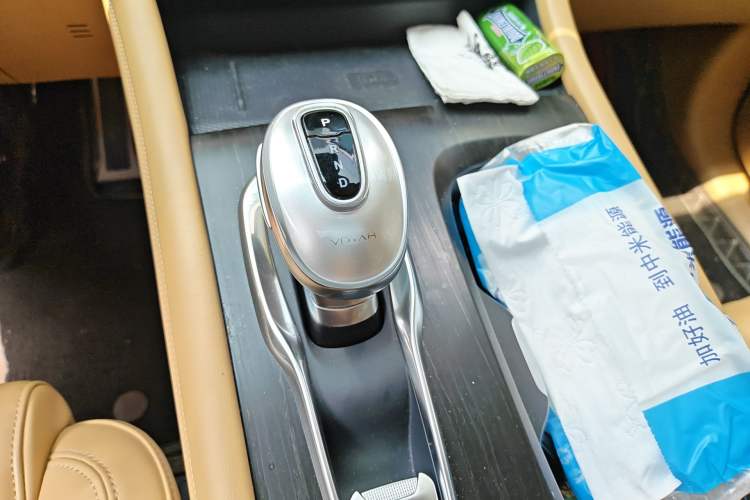 Used VOYAH Dream 2022 Low-Carbon Edition Plus Intelligent Driving Package Gear Lever