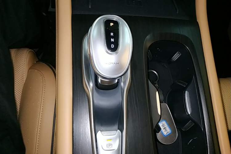 Used VOYAH Dream 2022 Low-Carbon Edition Dream+ Smart Enjoyment Package Gear Lever