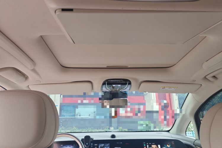 Used VOYAH Dream 2022 0-Emission Edition Dream+ Smart Range Package – 605 km Headliner