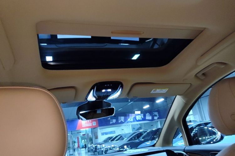 Used VOYAH Dream 2022 0-Emission Edition Dream+ Smart Range Package – 605 km Headliner