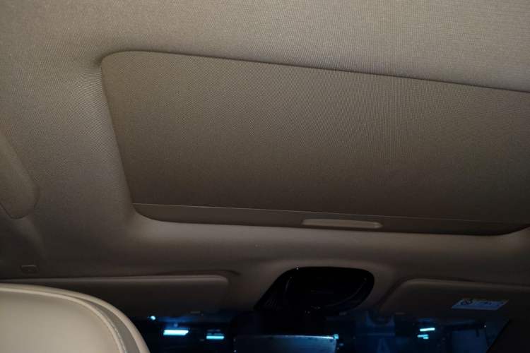 Used VOYAH Dream 2022 Low-Carbon Edition Dream+ Smart Enjoyment Package Headliner