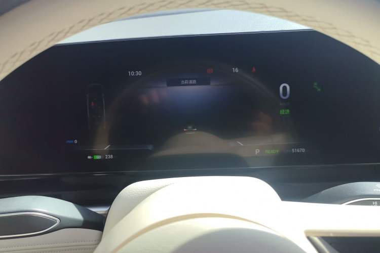 Used VOYAH Dream 2022 0-Emission Version Range of 475 km Instrument Cluster