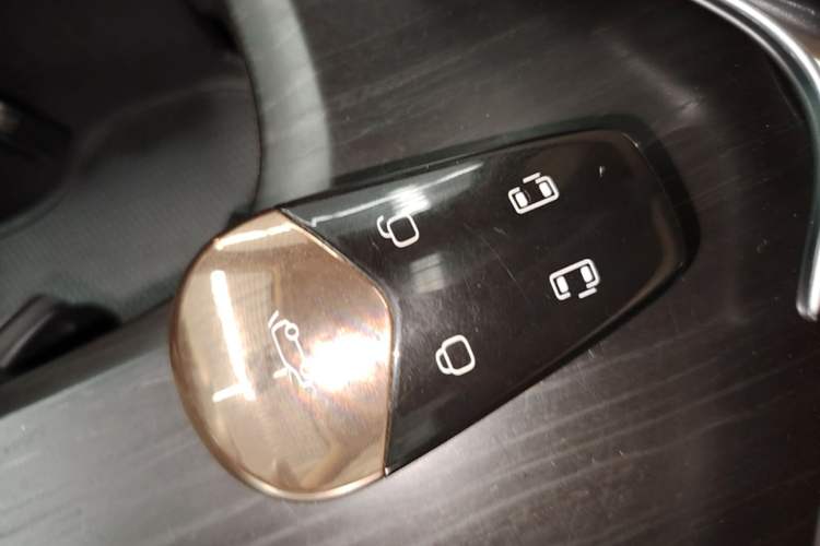 Used VOYAH Dream 2022 0-Emission Edition Dream+ Smart Range Package – 605 km Interior 1